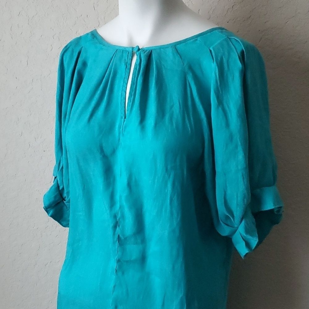 Express Teal Silk-Look Blouse Size Medium Pleated Keyhole Puff Sleeve Top - Picture 9 of 9